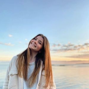 Meet your Posher, Jenna